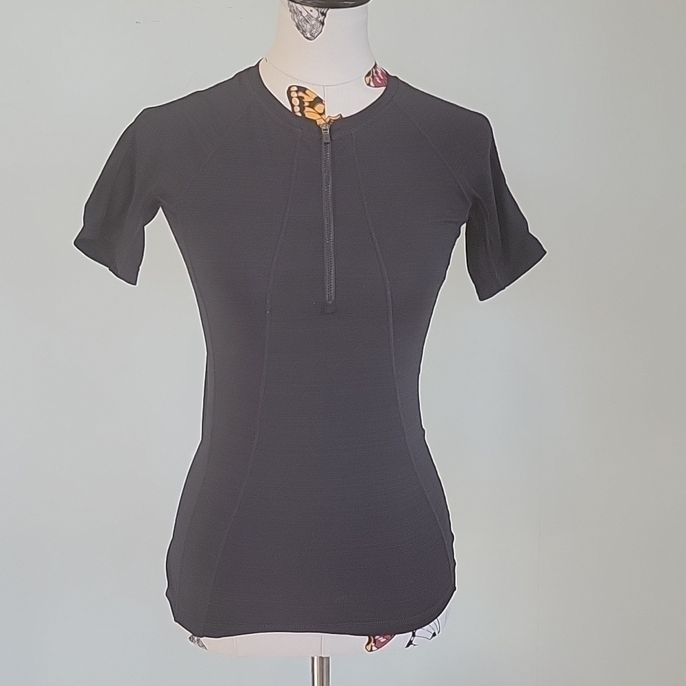 Athleta black athletic shirt top in size XS.
